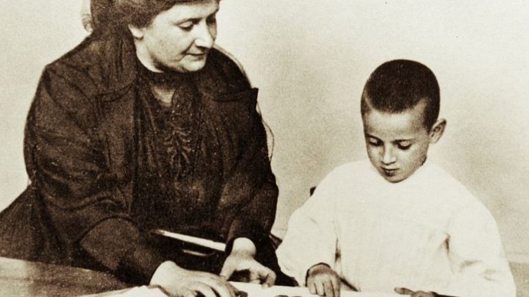 Método Montessori: método educativo para niños desfavorecidos que terminó convertido en un sistema para ricos.
